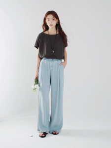 GIORDANO ผู้หญิง กางเกงยีนส์ เอวยางยืดครึ่งตัว กางเกงยีนส์ Lyocell กางเกงยีนส์ขายาว ทรงหลวม เรียบง่าย แฟชั่นลำลอง กางเกงยีนส์ 18415809