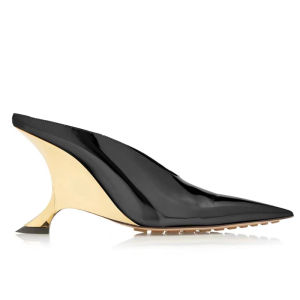 Gold Spike Heel Sandals Womens Outdoor Fashion 2025 Spring Summer New French Style Covered Head Pointed Toe High Heels