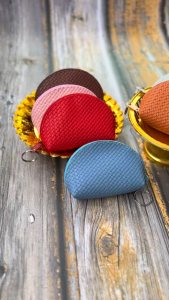 KB กระเป๋าใส่เหรียญ กระเป๋าสจางค์ กระเป๋ายกกโหล แทนคำขอบคุณ ขายส่งยกโหล (12 ใบ) คละสี ขนาด 2.5x4 นิ้ว ลายสานตะกร้า