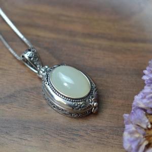 Alloy Silver Plated Clavicle Necklace Inlaid Kawu Box White Jade Incense Pendant Female Ethnic Style Pendant Retro Pendant Necklace