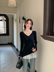 เสื้อสเวตเตอร์ถักคอวีลายลูกไม้สีดำ เสื้อคลุมสองชิ้นสำหรับผู้หญิง เสื้อคลุมกันหนาวสุดหรู เสื้อคลุมกันหนาวฤดูใบไม้ร่วง 2024 เสื้อคลุมกันหนาวฤดูหนาว