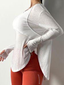 เสื้อยืดโยคะแขนยาวทรงหลวมสำหรับผู้หญิงในช่วงฤดูร้อน แห้งเร็ว ระบายอากาศได้ดี เส้นใยโพลีเอสเตอร์ ปกปิดสะโพก สำหรับออกกำลังกายและโยคะ