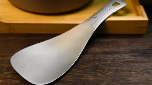 Boundless Voyage ไทเทเนียมช้อนข้าวสั้นช้อน Cook พลั่วกลางแจ้ง Camp ในครัวเรือนข้าวพลั่ว Scoop หนา Ti1079T