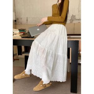 Váy Midi Chữ a Màu Trắng Thêu Hoa Kiểu Pháp Mới Cho Nữ Mùa Thu Váy Bó Sát Eo Cao Dáng Chữ A Chất Liệu Khác