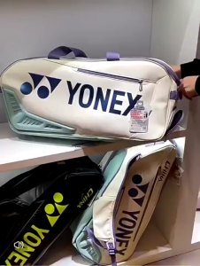 Túi đựng cầu lông Yonex dung tích lớn chống thấm nước có ngăn đựng giày riêng biệt.