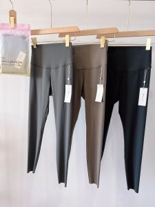 กางเกงโยคะเอวสูง เอวยางยืด กางเกงขาสั้นลำลอง กางเกงขาสั้นผ้าไนลอน กางเกงขายาวทรงเข้ารูป ทรงเข้ารูป เอวสูง เหมาะสำหรับผู้หญิงวัย 25-29 ปี