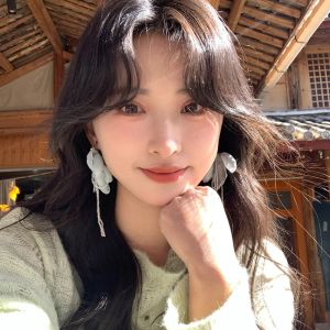 Mint Green Chiffon Flower Earrings Womens Spring Atmosphere Fairy Dust Vacation Style Tassel Ear Decorations Soft Elegant