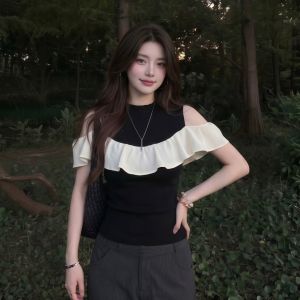 CHENDAYU | Korean Design Asymmetric Ruffled Off-Shoulder Slimming T-Shirt