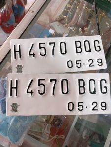 VARIASI CUSTOM PLAT NOMOR BAUT TANAM