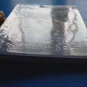 พาหวานใจไปปารีส 1 ผู้เขียน ธรณ์ ธำรงนาวาสวัสดิ์