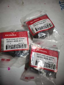 FLASHER RELAY FOR HONDA BEAT EFI CLICK125i CLICK150i 160i PCX150i-160i and ADV 150i - 160i (GENUINE)