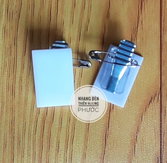 Mica%20%C4%91eo%20tang%20c%C3%A0i%20%C3%A1o%20m%C3%A0u%20tr%E1%BA%AFng,%20%C4%91en%20b%E1%BB%81n,%20ti%E1%BB%87n%20l%E1%BB%A3i%20-%20Image%206