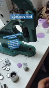 Máy dập cúc bằng tay hay còn gọi là máy Đóng nút Đa chức năng phụ kiện may