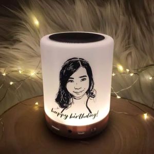 Speaker bluetooth + lampu LED hias tidur foto sketsa hadiah kado gift custom ulang tahun anniversary pernikahan wedding wisuda birthday ultah unik