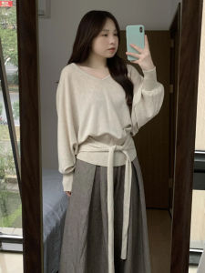 YUEZHONGWEI | V-neck Waist Tied Sweater for Women