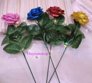 Bông hoa kim tuyến đẹp gồm cành lá làm hoa trang trí lễ tết