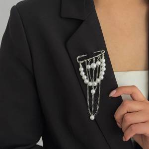 Salircon Trendy Exquisite Imitation Pearl Brooch Women Creative Metal Chain Tassel Brooches Shirt Collar Lapel Suit Pin Jewelry