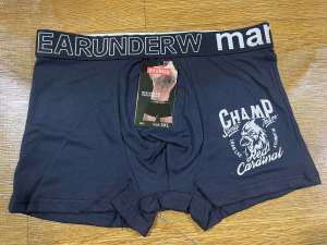 กางเกงในผู้ชายแพ็คละมี 10 ตัว มีไซ 2xL 26 ถึง 28 3xL 28 ถึง 30 4xL 30 ถึง 32 5xL 32 ถึง 34 6xL 34 ถึง36 แพ็คนึงมีคละสีนะคะมีสีดำสีกรมสีเทาผ้านิ่มใส่สบายนะคะ