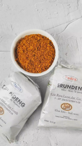 SERUNDENG SRUNDENG KELAPA SAE 250GR MANIS PEDAS KHAS SOLO