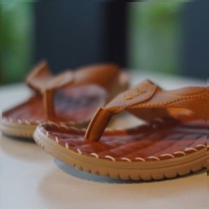 Sandal Pria Sandal Kulit Pria Premium – Sandal Santai Nyaman & Elegan