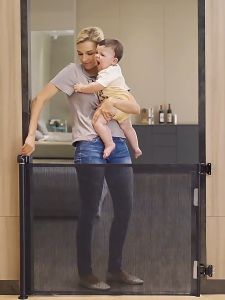 110x72cm Cat and dog fence Home baby safety net foldable pet isolation net punch-free breathable fence Childrens staircase safety door net Portable fence net foldable dog fence Indoor living room kitchen Bedroom