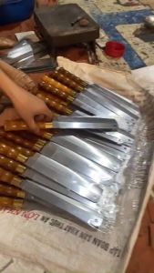 Dao gọt hoa quả được làm bằng thép trắng không gỉ cán đc làm bằng gỗ muồng đốt trúc cực kỳ sắc bén và đẹp