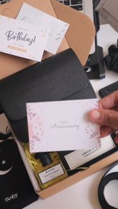 Paket Hadiah Ulang Tahun Cewek: Tas, Dompet, Parfum & Aksesoris