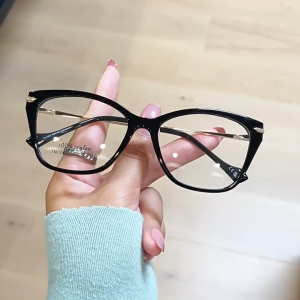 Frame Kacamata Wanita Antiradiasi Terbaru 8206 Reg Minus Cylinder Dan Plus Lensa Blueray Photocromic dan Bluecromic