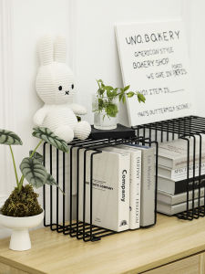 Creative Iron Wire Rack for Living Room Entrance Multi-functional Storage Shelf Metal Coffee Corner Desk Organizer