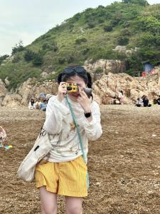 Quần Short Ống Rộng Kẻ Sọc Vàng Cho Nữ Mùa Hè Mới Đa Năng Thể Thao Co Giãn Cạp Chun Dáng Chữ a Quần Dài Rộng Rãi