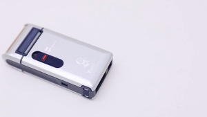 [จัดส่งในประเทศ] มีดโกนโหมดการชาร์จที่สะอาดเป็นพิเศษของ Xiaomi มีดโกนหนวดไฟฟ้าสำหรับผู้ชายสีเงินและสีทองสำหรับทั้งเปียกและแห้ง