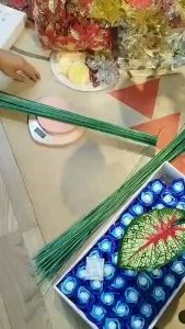 Combo 50 Que Tre Dài 68cm Đường Kính 2mm Cắm Hoa Sáp Gói Hoa Trùm Sỉ Gia Thành