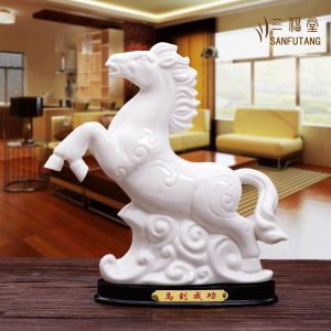 Ceramic Horse Horse Ornament 12 Zodiac White Porcelain Living Room Crafts Feng Shui Home Decoration Win Instant Success Bring In Wealth and Treasure
