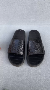 Dép da nam quai ngang 1 bản da cá sấu đế cao 3cm Trường Hải DCS231N