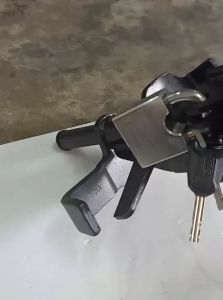 CARRYBOY3LOCKชุดล็อคกันขโมยรถ FORD ESCAPEรถปีเก่าและVIGOปี2005/VIGOCHAMP/FORTUNER/INNOVA