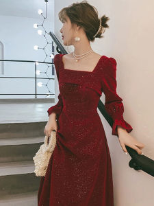 ชุดราตรีผ้ากำมะหยี่สีแดงหรูหรา แขนยาว กระโปรงยาวปานกลาง สำหรับผู้หญิง ฤดูใบไม้ผลิและฤดูใบไม้ร่วง ชุดราตรีสุดหรูหรา