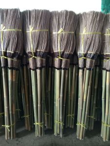 ไม้กวาดทางมะพร้าว แบบตัดปลาย มัด10ด้าม