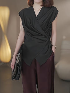 Design Sense Overlapping V-neck Tie-in Waist Stylish Sleeveless T-shirt