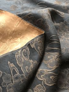 Traditional Patterned Silk Ikat Yarn from Guangdong Shunde for Four Seasons Clothing And Tea Ceremony Chinese Style Fabric