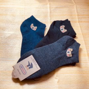 ถุงเท้าข้อสั่นของผู้หญิง SOCKSY สีเทา สีดำ สีขาว สินค้าถ่ายจากภาพจริง 100% สินค้าส่งทุกวัน 2-3 วันจะได้รับสินค้า