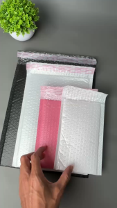 [6 Pcs]Plastik Packing BUBBLE MAILER Hitam Kantong Polybubble Amplop Bubble Envelope Polymailer Olshop Polos Ukuran