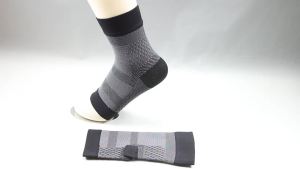 1Pair Plantar Fasciitis Compression Socks for Women Men - Best Ankle Compression Sleeve Nano Brace for Everyday Use Swelling