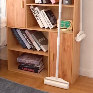 [Little B House] Extendable Long Handle Lint Roller Stick Dust Removal Pet Hair Remover 粘毛器 Pelekat Habuk - KW77