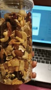 hạt dinh dưỡng mix 5 loại hạt ngũ cốc hũ 500gram MINH PHONG- Ngũ cốc granola giảm cân ăn kiêng