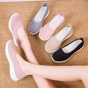 【Ready Stock】 Women Korean Fashion Mesh Comfort Slip On Walking Shoes Loafers Flat Breathable Casual Rubber Shoes For Women On Sale