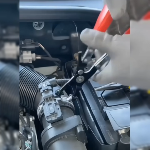 ชุดคีมหนีบเข็มขัดรัดท่อ หนีบเข็มขัด คีมกิ๊ปรัดท่อ คีมถ่าง ถอด กิ๊ปรัดท่อน้ำ เข็มขัดรัดท่อน้ำมัน คีมหนีบเข็มขัดรัดท่อรถยนต์