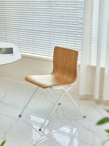 NORCHAIR สไตล์นอร์ดิกเก้าอี้รับประทานอาหารที่บ้านดีไซเนอร์ห้องนั่งเล่นเก้าอี้โต๊ะสำหรับผู้ใหญ่ ศิลปะ สไตล์ที่นั่งพร้อมองค์ประกอบโลหะ