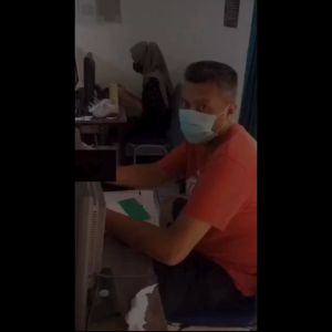 Kertas Kado Custom Desain Muka Wajah Aesthetic Tambah Tulisan Wrapping Papper Bungkus Hadiah Murah