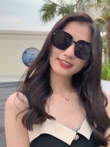 TRENDY Kacamata Gaya Eropa Pelindung Uv Bentuk Kotak Oversize Untuk Wanita