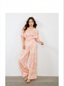 Chinese Style Brocade Dual Color Boat Neck Sleeveless Top & Trousers Set